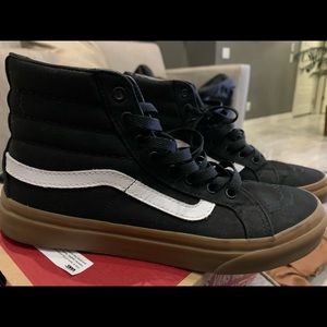 Vans hi top old skool pro (Worn once!)